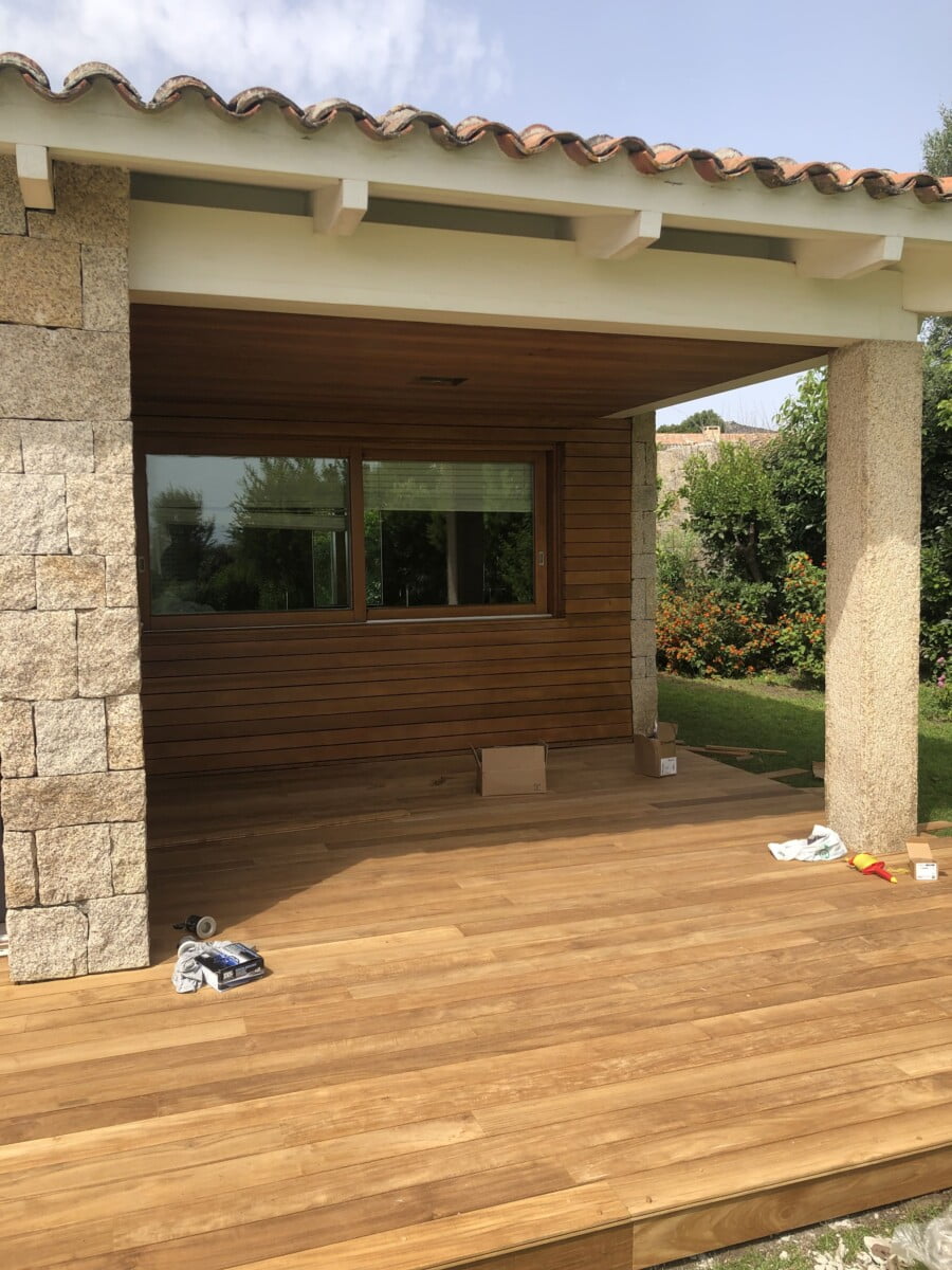 Realizzazione Pavimenti In Legno Su Misura - Zeta Servizi Olbia
